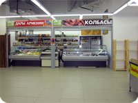 Павильон колбасы на рынке